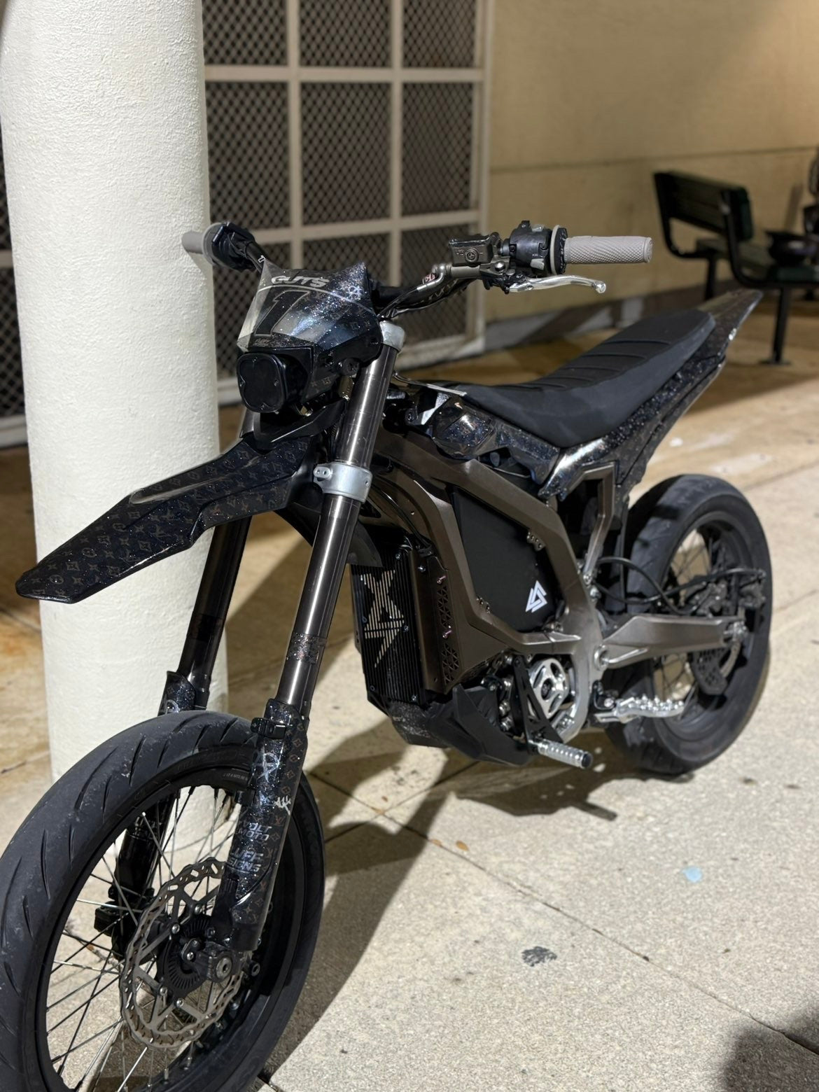 Designer Ultra Bee Plastics Wraps